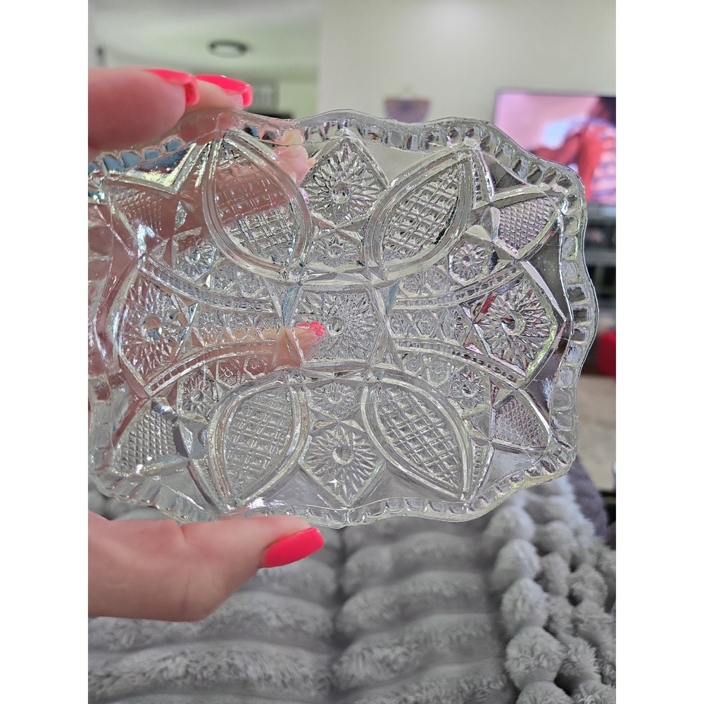 Vintage Pressed Glass Trinket Bowl Scalloped Edge Starburst Diamond Cut Clear